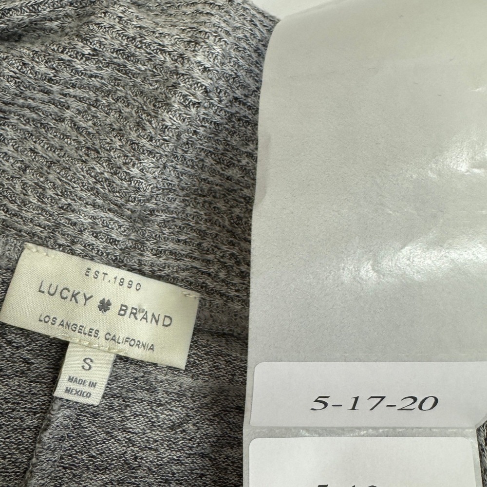 Lucky‎ Brand Cardigan Sweater Womens Size S Gray Soft Minimalist Coquette - Picture 4 of 9
